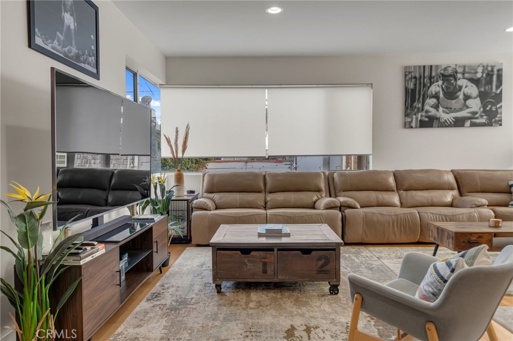 302 S Venice Property Photo 10