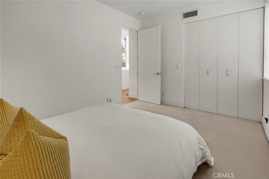 302 S Venice Property Photo 23