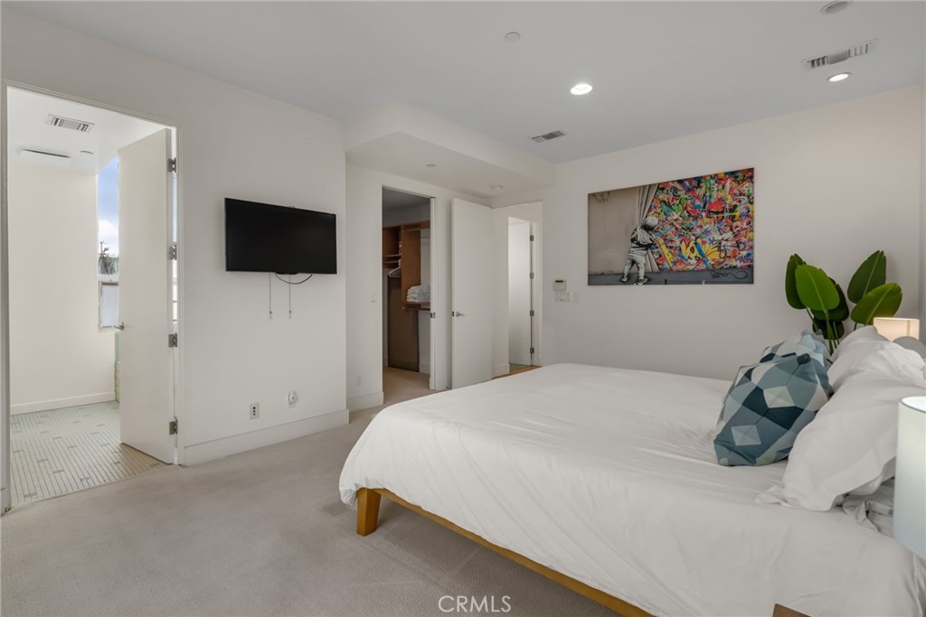 302 S Venice Property Photo 26