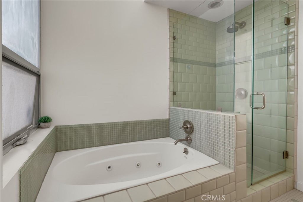 302 S Venice Property Photo 28