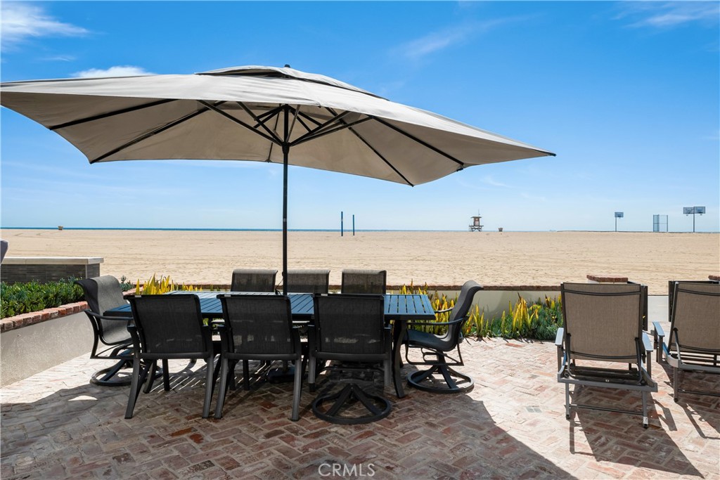 1228 W Oceanfront Property Photo 2