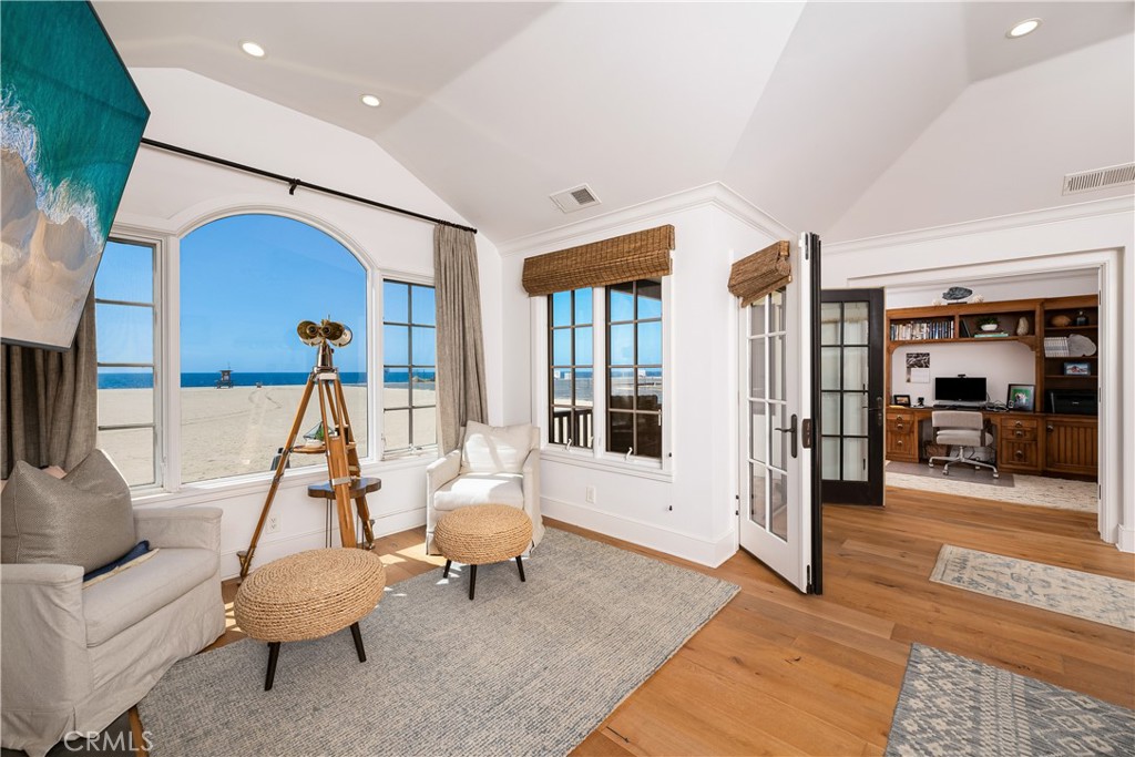 1228 W Oceanfront Property Photo 25