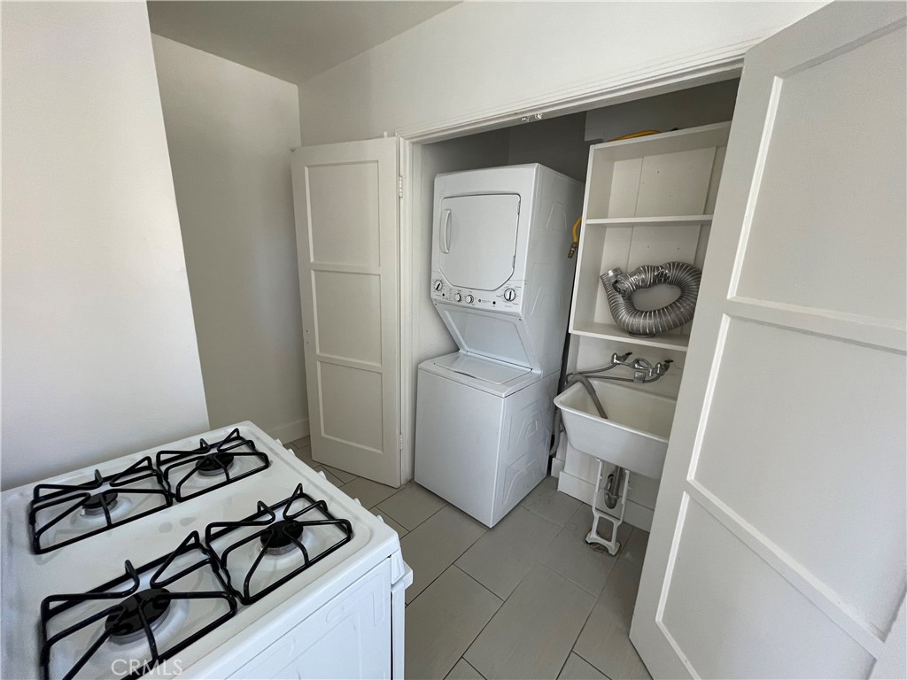 2221 Granada Property Photo 6