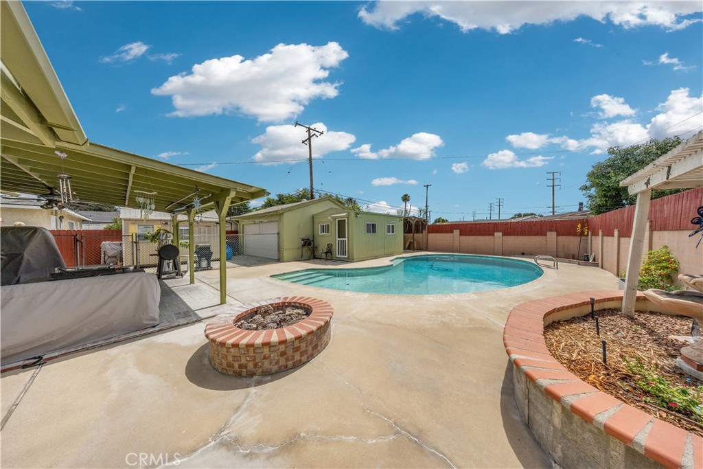 110 Rigsby Street Property Photo 38