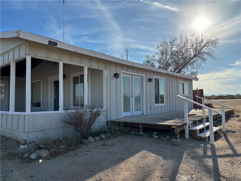 69561 Papoose Trail Property Photo 4