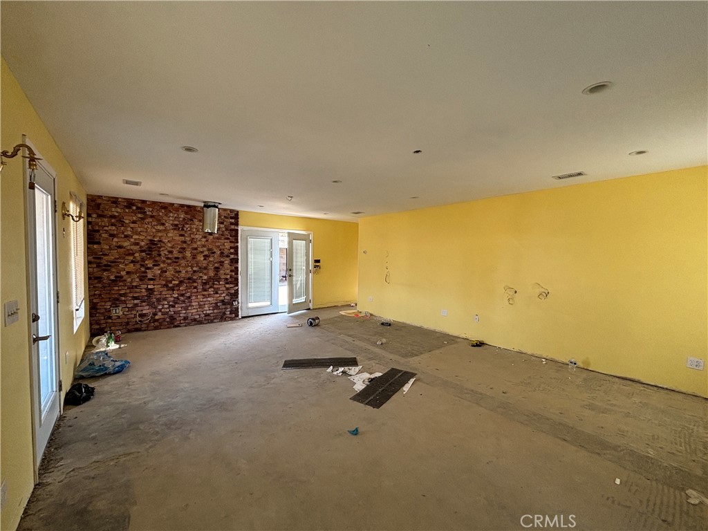 69561 Papoose Trail Property Photo 7