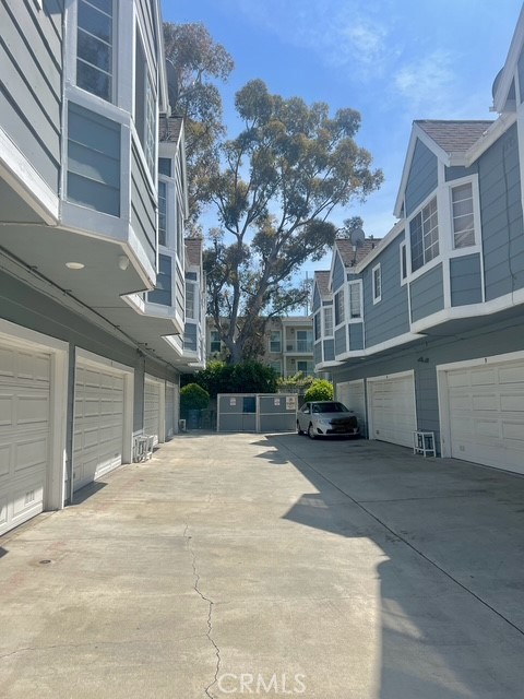 812 Inglewood Property Photo 2