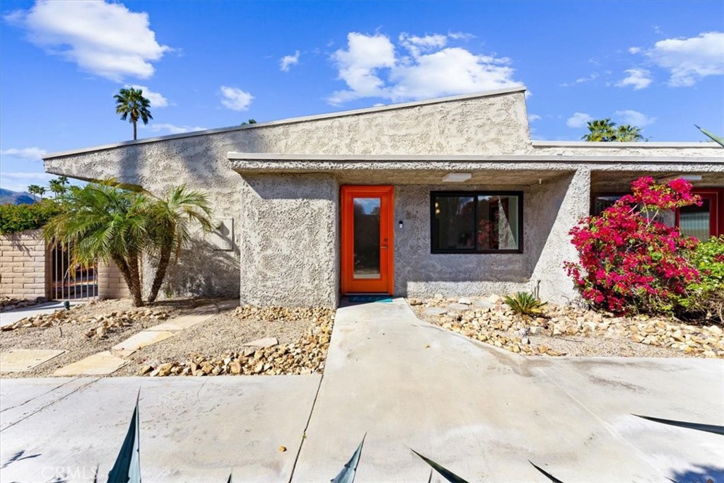 1111 E Ramon 87 Property Photo 2