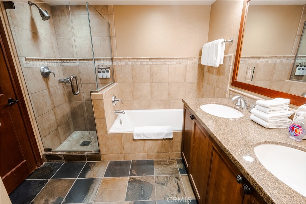 400 Resort Rd 834/836 Property Photo 35