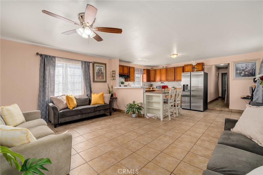 180 E 67th Street Property Photo 3
