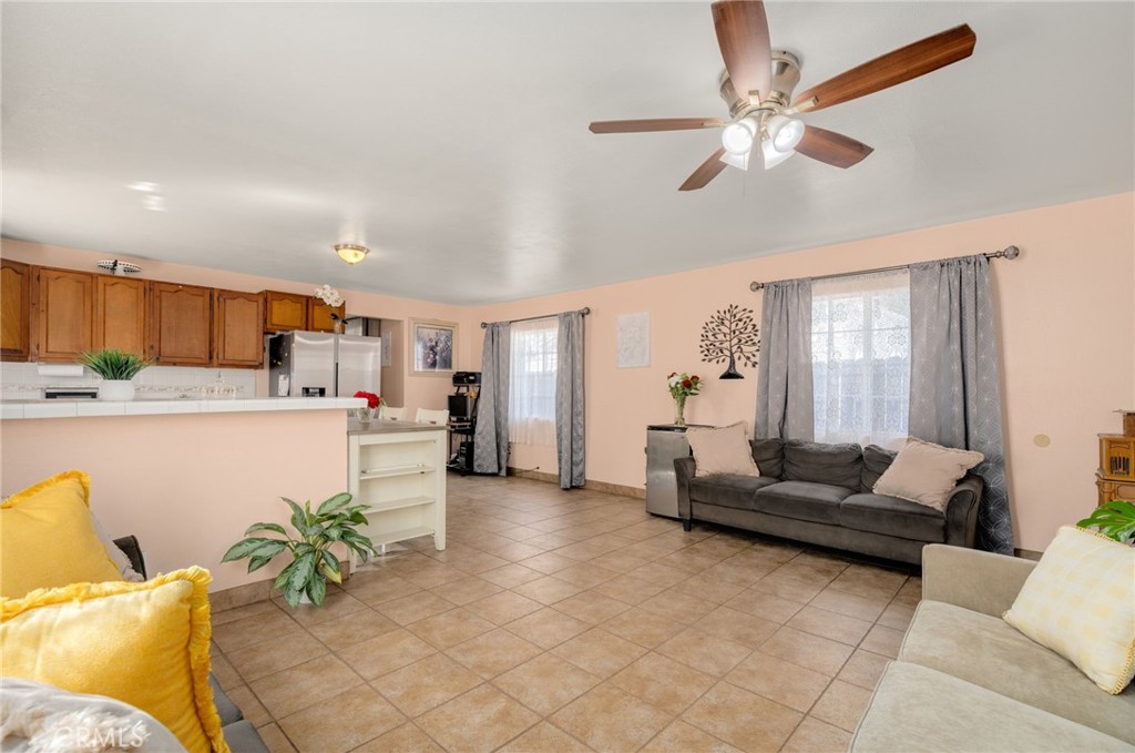 180 E 67th Street Property Photo 4