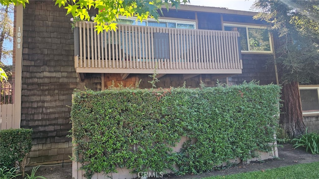 1008 Cabrillo Park C Property Photo 2