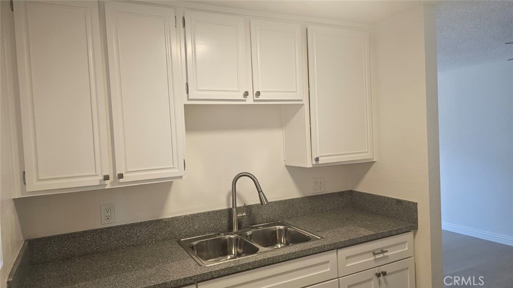 1008 Cabrillo Park C Property Photo 39