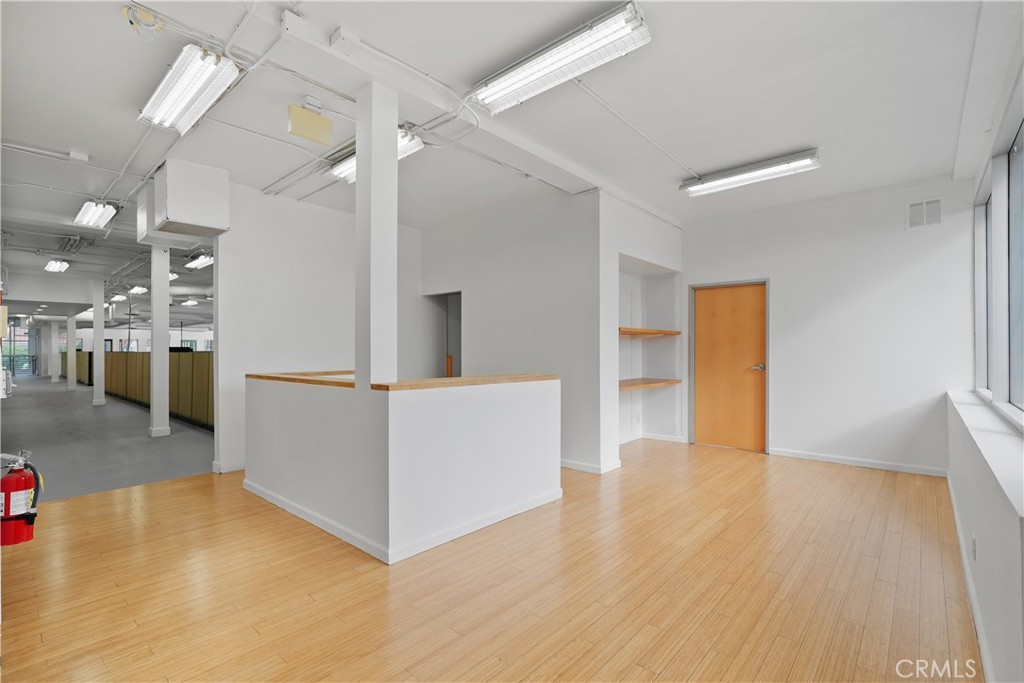 2215 N Broadway Property Photo 15