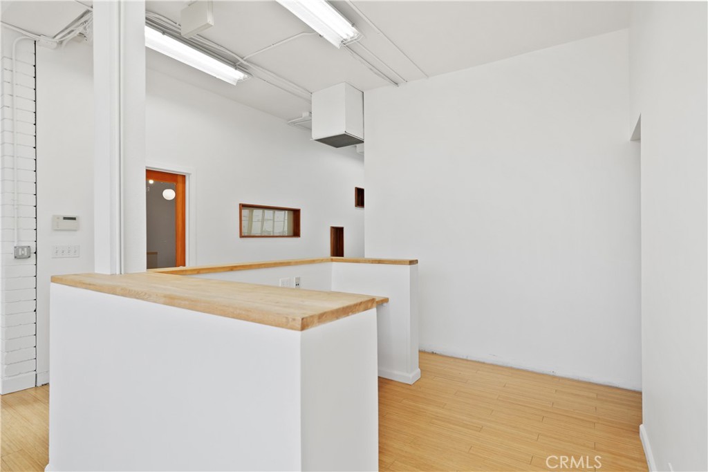 2215 N Broadway Property Photo 21