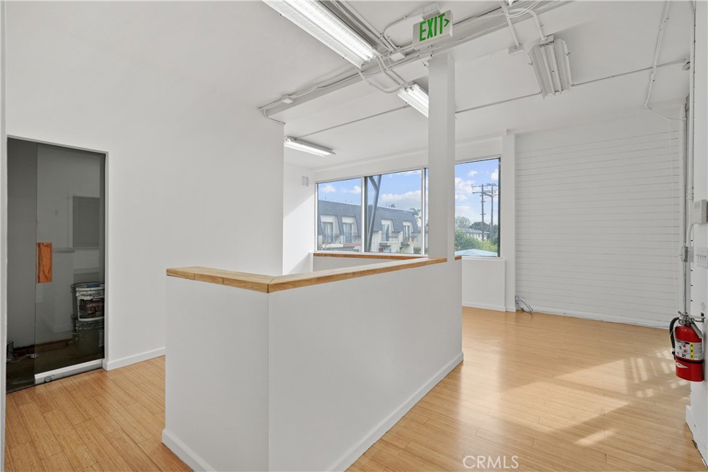 2215 N Broadway Property Photo 23
