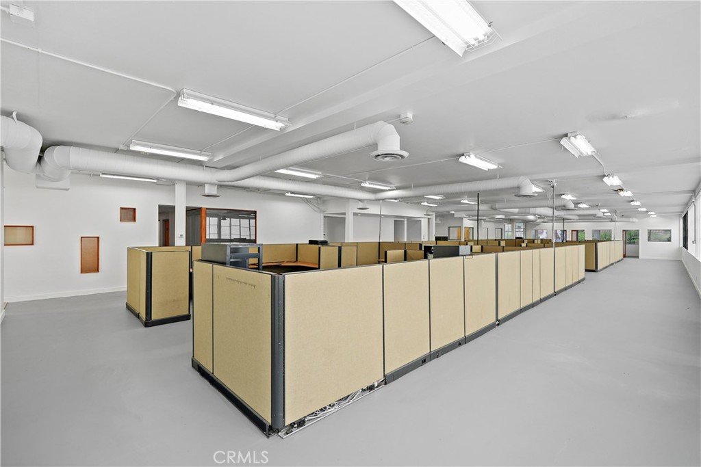 2215 N Broadway Property Photo 30