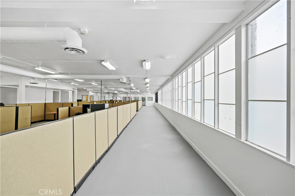 2215 N Broadway Property Photo 31