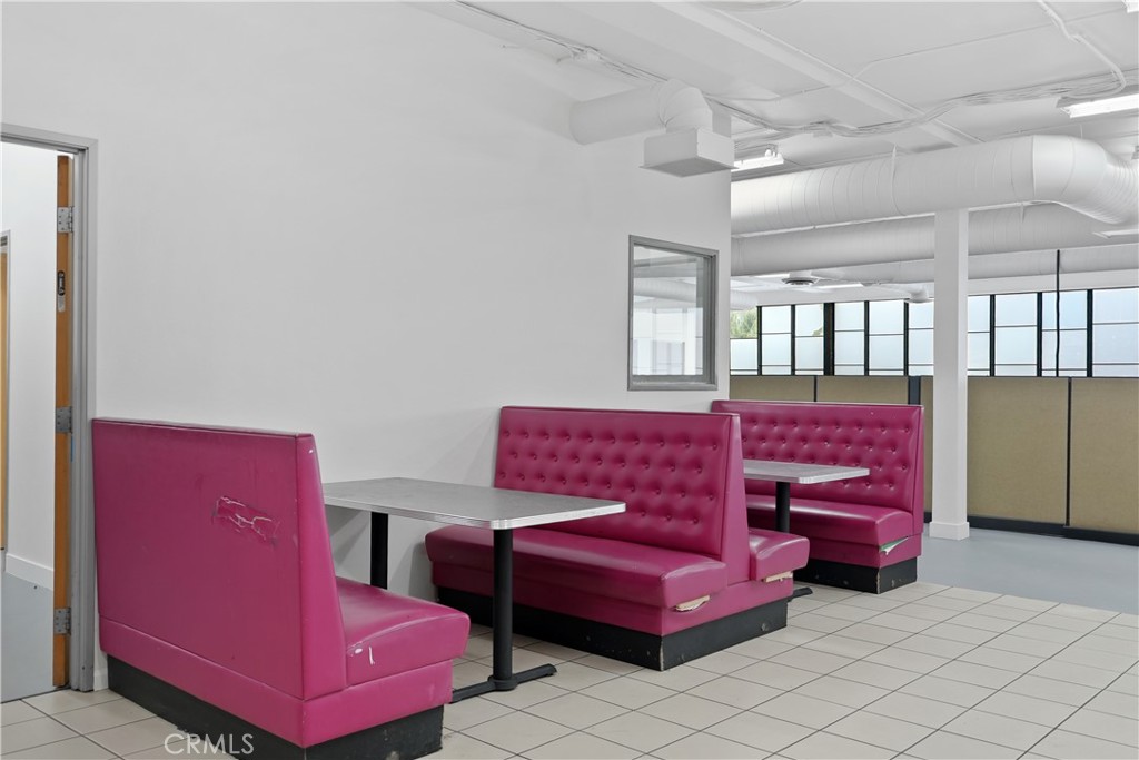 2215 N Broadway Property Photo 55
