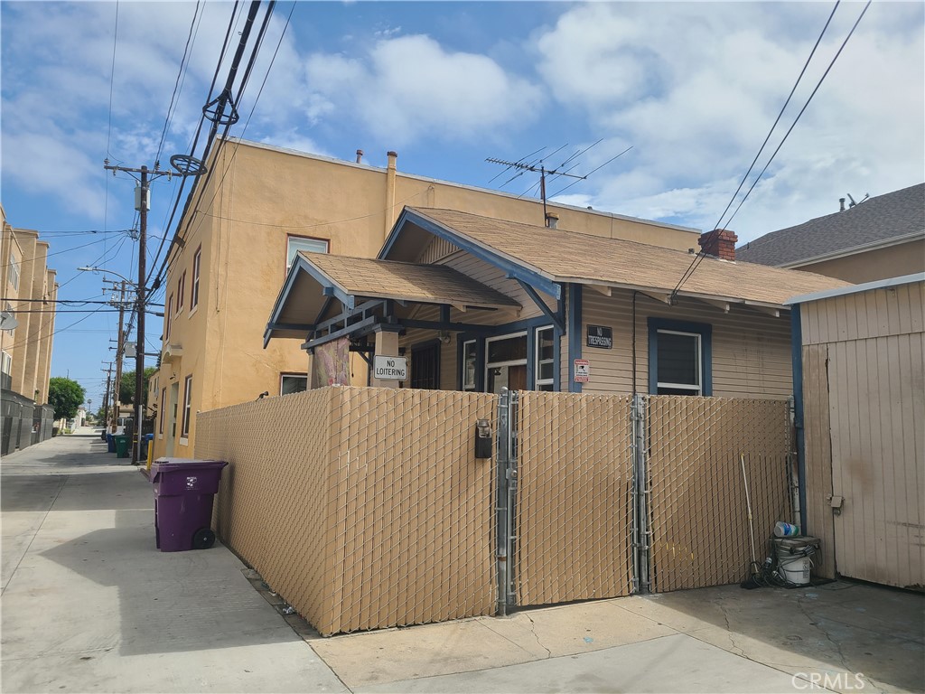 617 West 3rd Street Property Photo 5