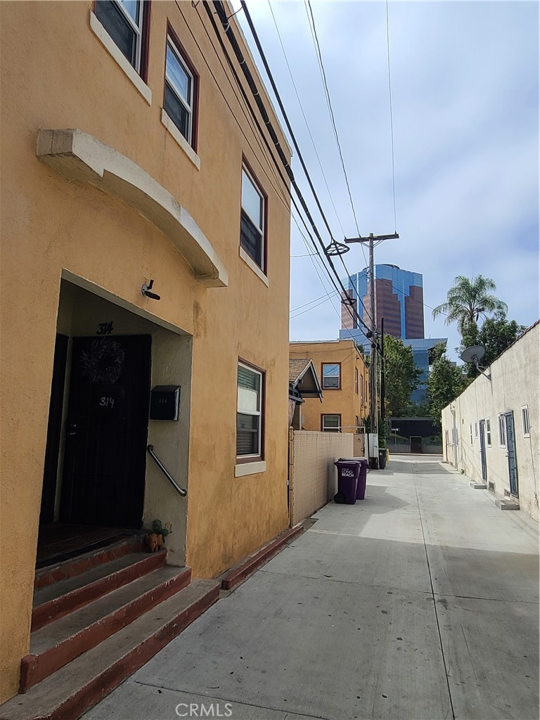 617 West 3rd Street Property Photo 23