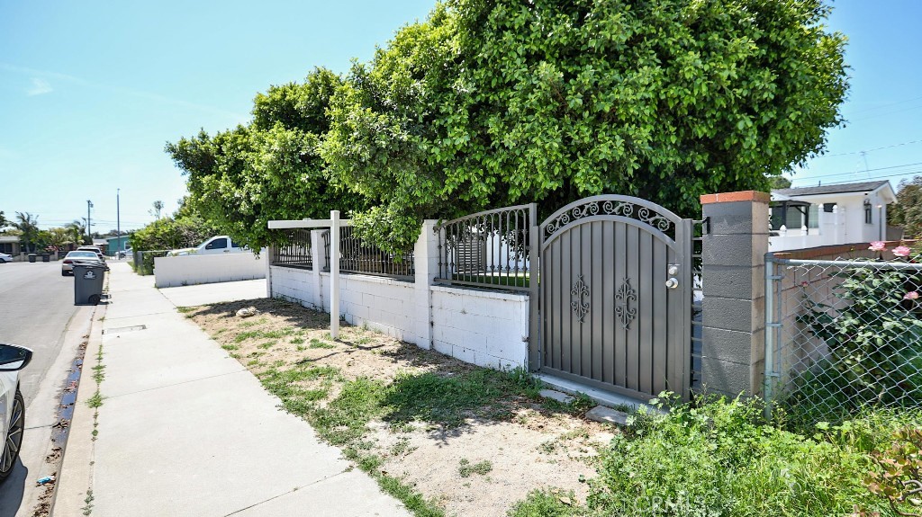 10301 Antigua Street Property Photo 1
