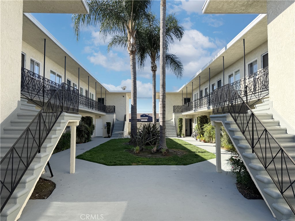 7306 7312 Neo Street Property Photo 6