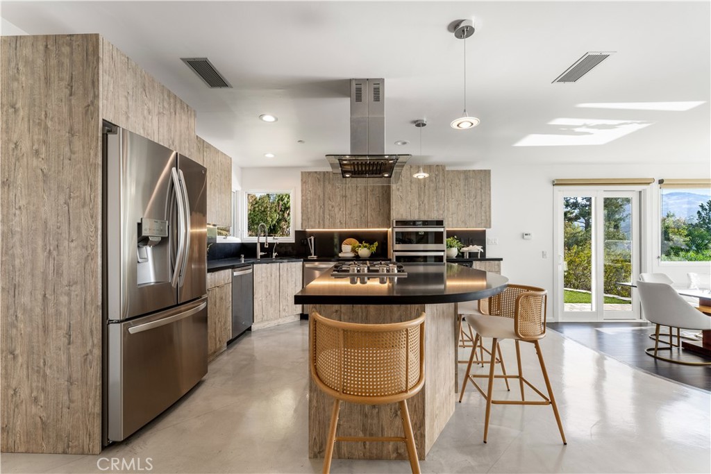 385 S Via Montanera Property Photo 6