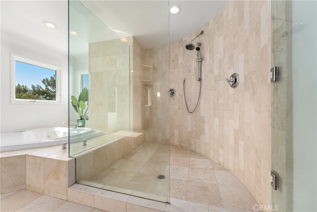 385 S Via Montanera Property Photo 8
