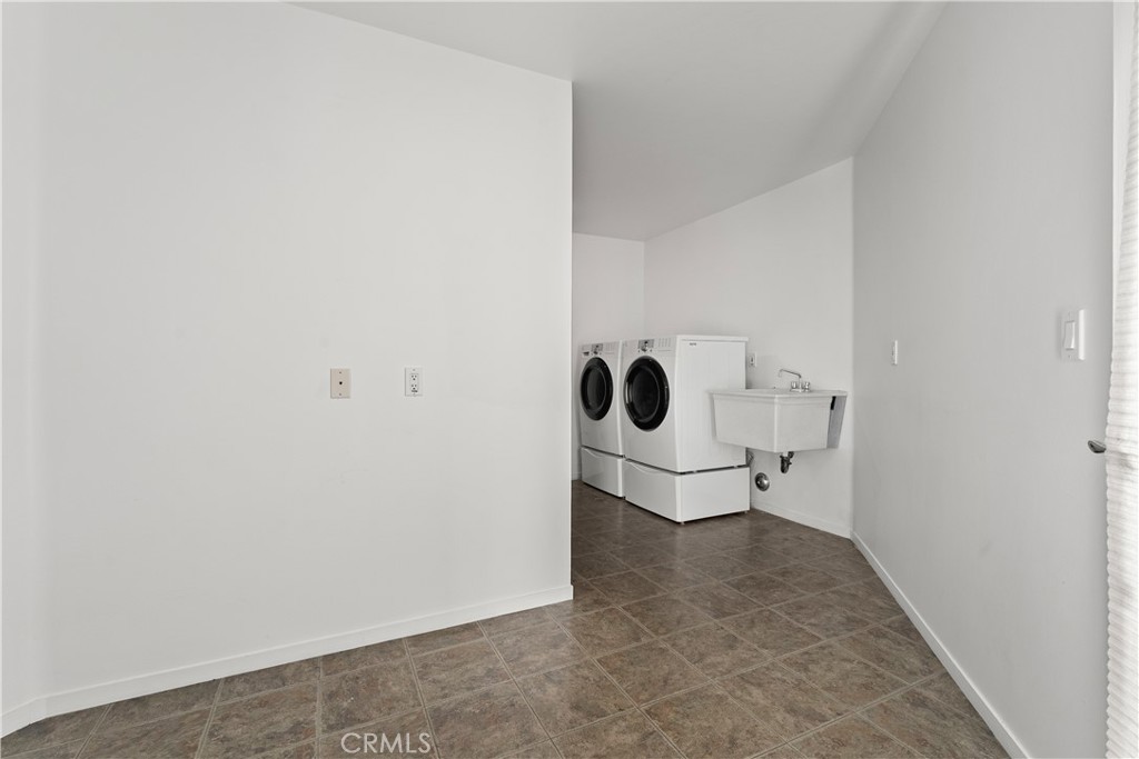 385 S Via Montanera Property Photo 27