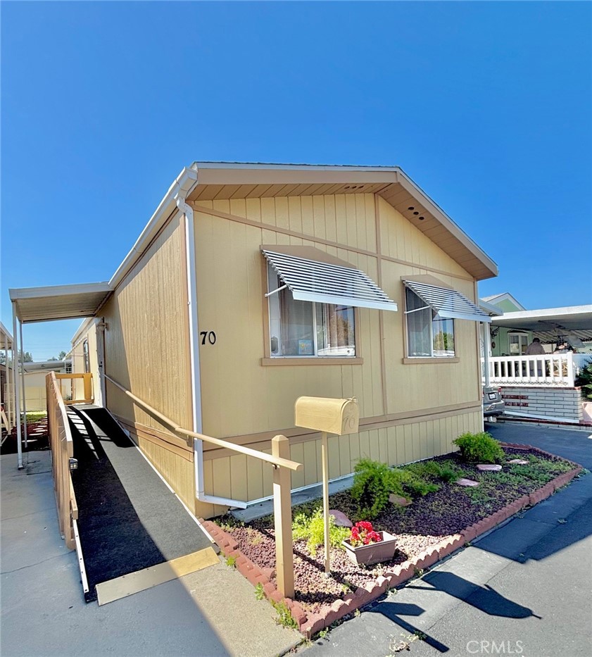 10745 Victoria Avenue 70 Property Photo 1