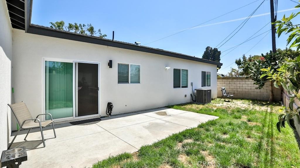 13611 Glenhaven Drive Property Photo 4