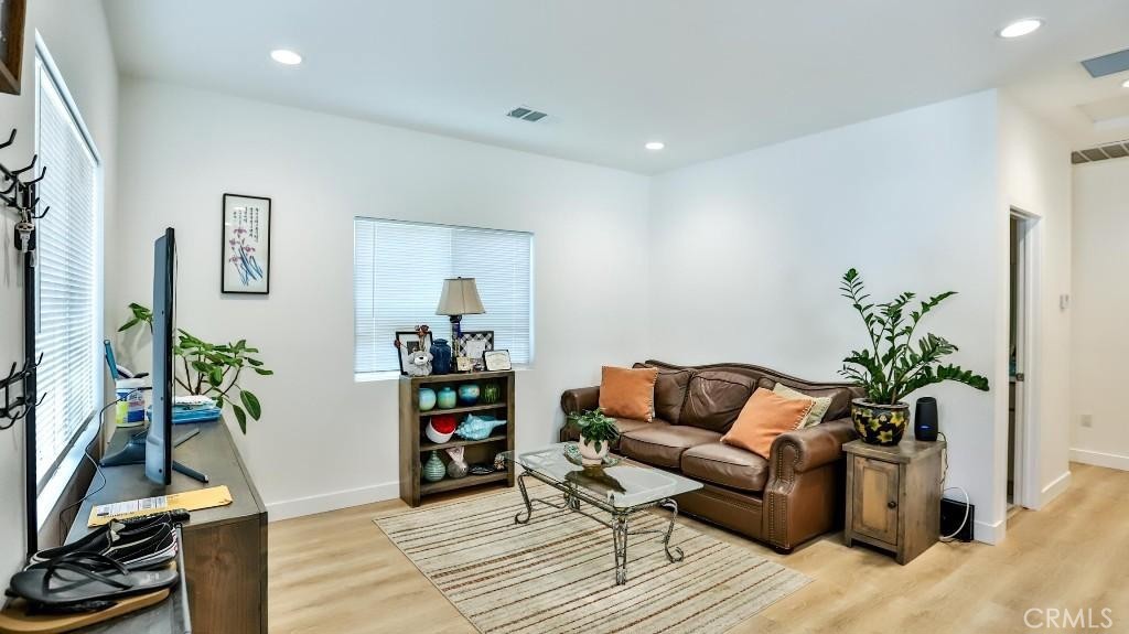 13611 Glenhaven Drive Property Photo 6