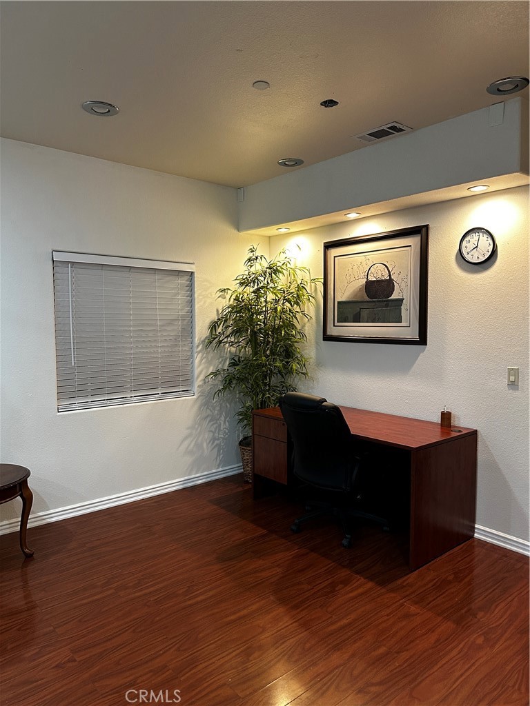 300 Lampman Way Property Photo 3