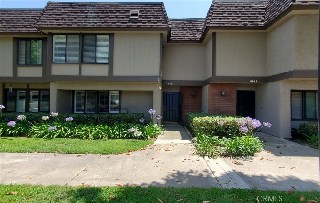 8193 Del Rey Property Photo 1