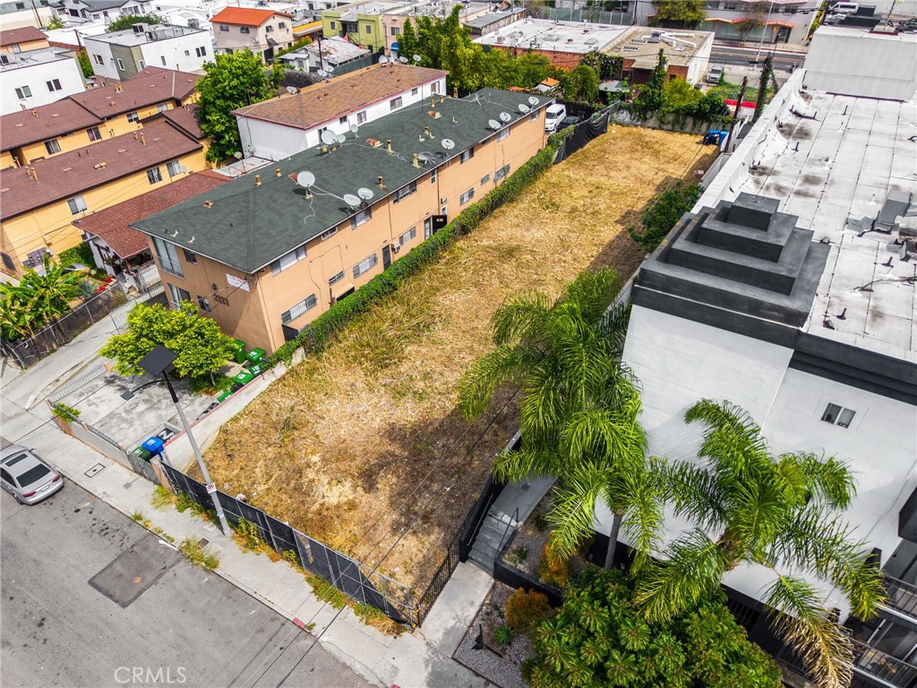 2113 W Court Street Property Photo 2