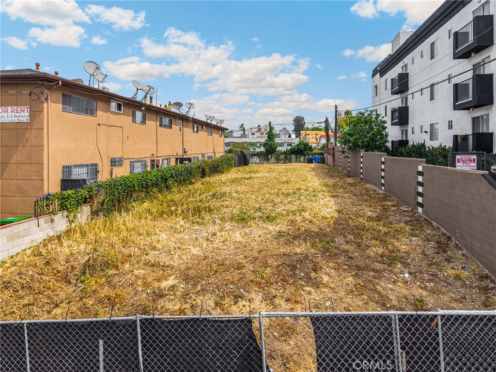 2113 W Court Street Property Photo 3