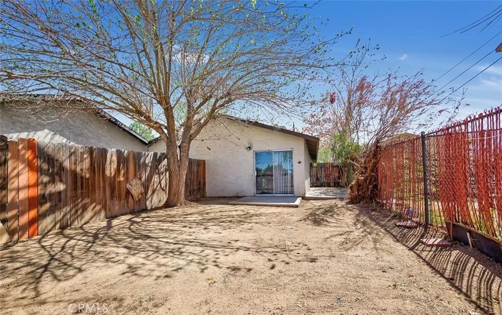 16010 Olive Property Photo 3