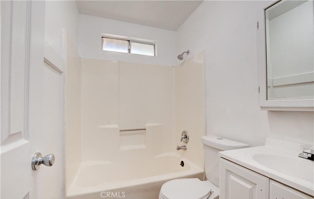 16010 Olive Property Photo 6