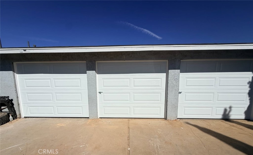 16010 Olive Property Photo 12