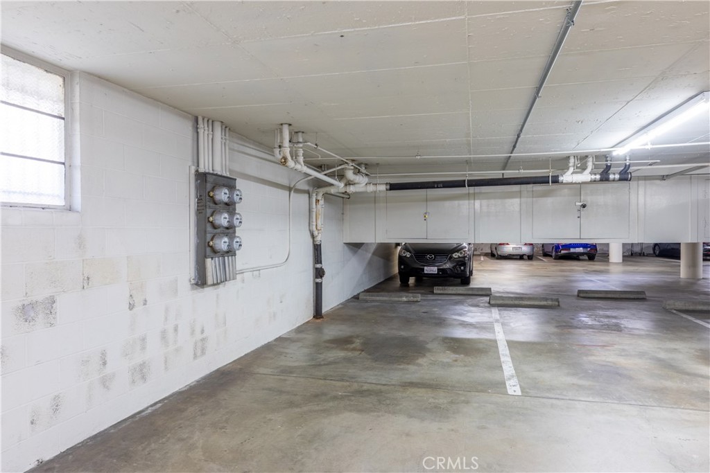 2772 E 2nd Street 2g Property Photo 36