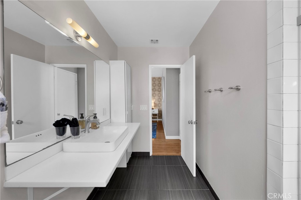 134 Bennett Property Photo 26