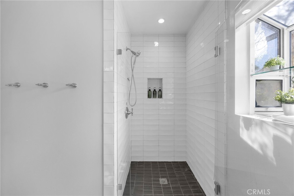 134 Bennett Property Photo 27