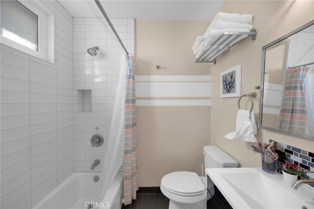 134 Bennett Property Photo 36