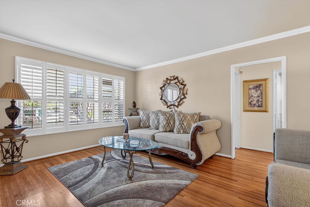 2430 San Francisco Avenue Property Photo 3