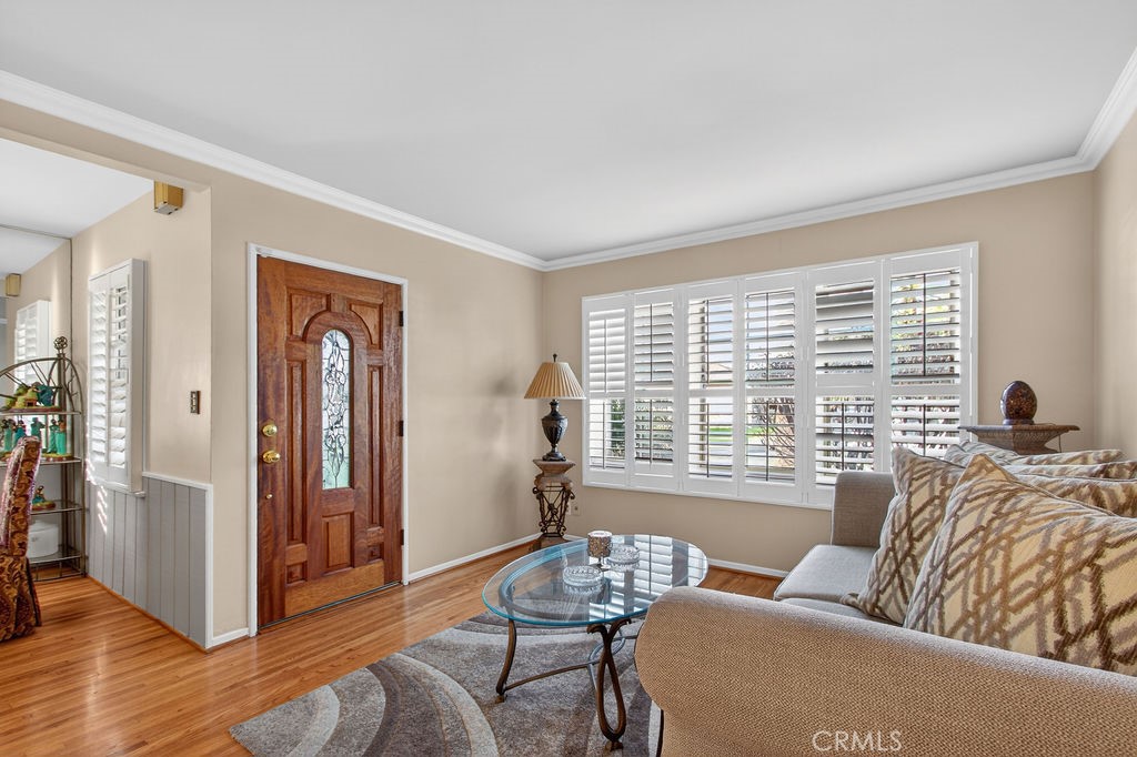 2430 San Francisco Avenue Property Photo 4