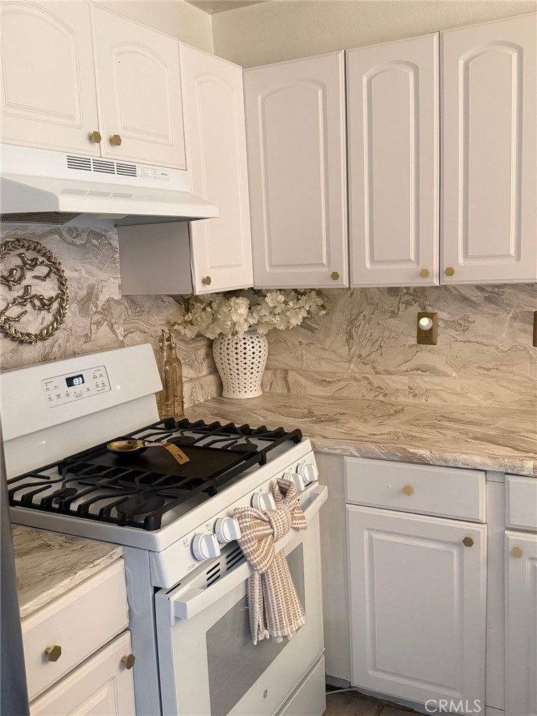 450 E 4th 103 Property Photo 8