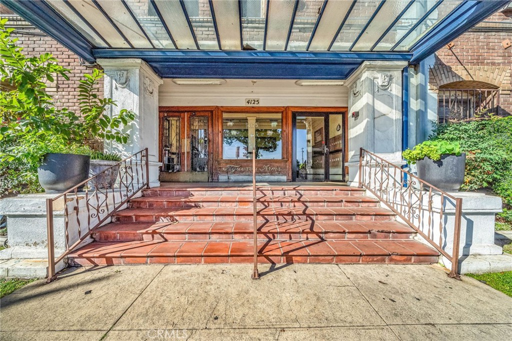 4125 Figueroa Street S 218 Property Photo 15