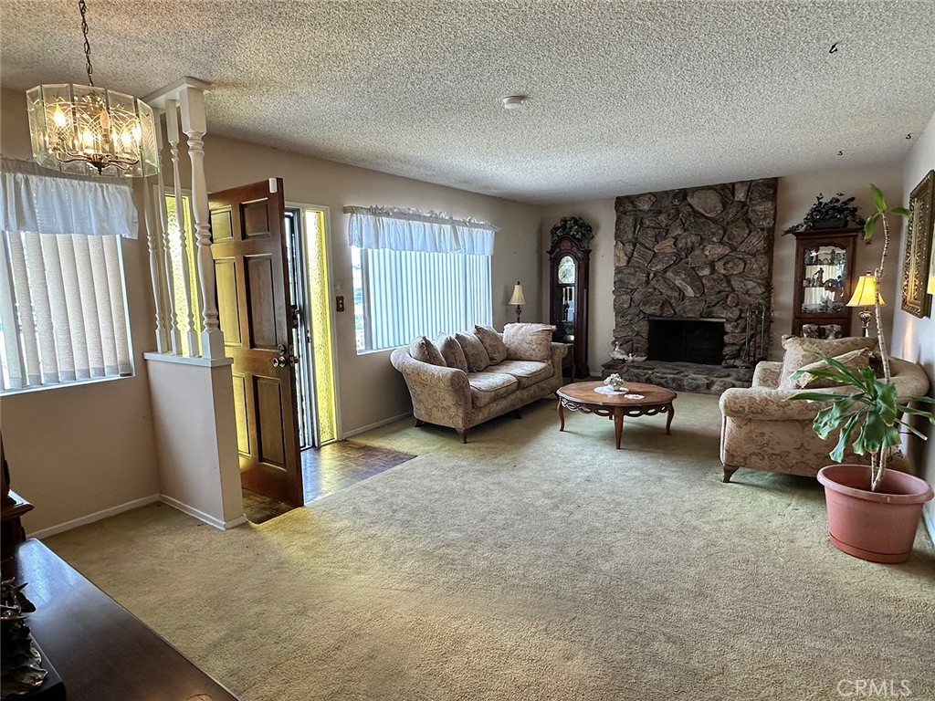 23117 Meyler Ave Property Photo 2