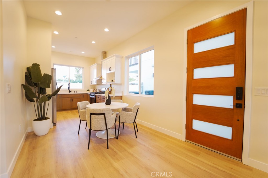 630 N Juniper Street Property Photo 7